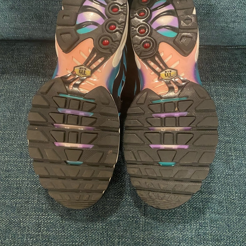 Nike Airmax Plus - image 6